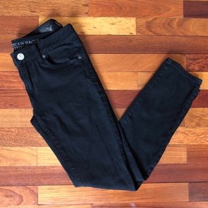Black skinny American Eagle jeans